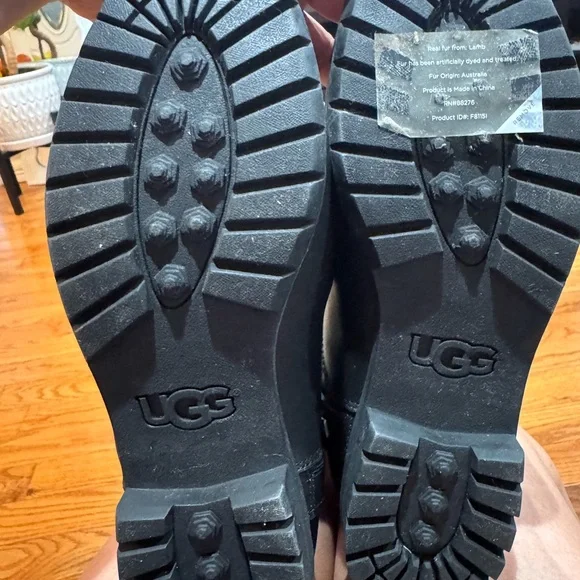 UGG Black Leather Boots with Cream Lining 1001656 - Picture 2 of 5